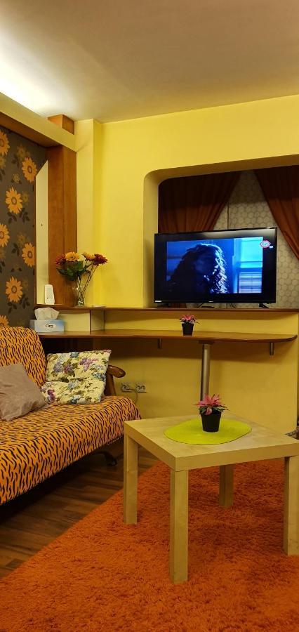 My House - Ultracentral Romana Square Near Old Town Bukarest Exteriör bild