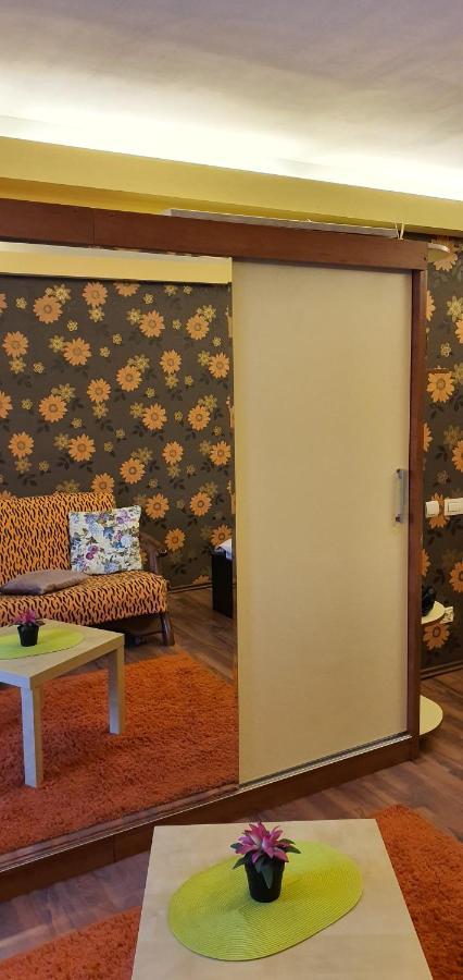 My House - Ultracentral Romana Square Near Old Town Bukarest Exteriör bild