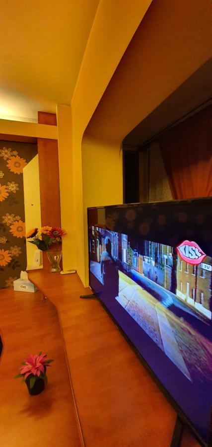 My House - Ultracentral Romana Square Near Old Town Bukarest Exteriör bild